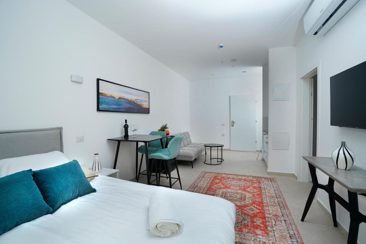 Hi-Yam Seaview Apartments & Suites - יש ממ"ד Bat Yam Luaran gambar