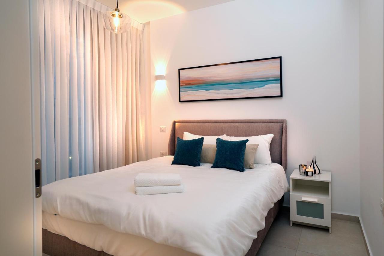 Hi-Yam Seaview Apartments & Suites - יש ממ"ד Bat Yam Luaran gambar